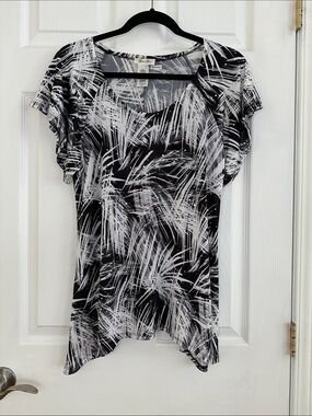 Brittany Black Abstract Brushstroke Short Sleeve Top